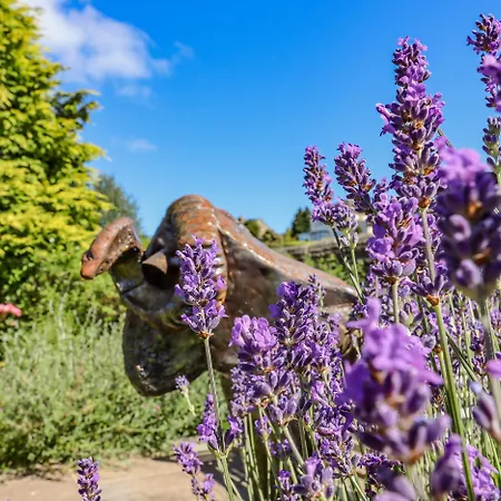 1 Bridge End & Garden Grassington