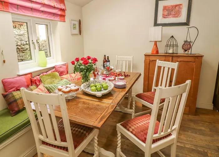 1 Bridge End & Garden Grassington