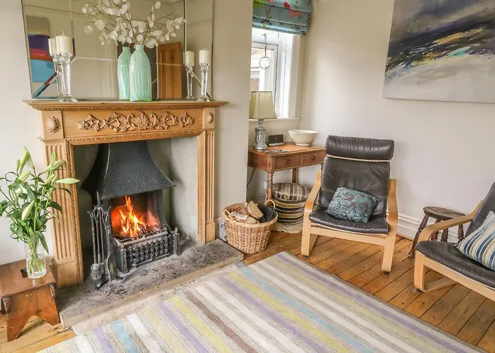 1 Bridge End & Garden Grassington