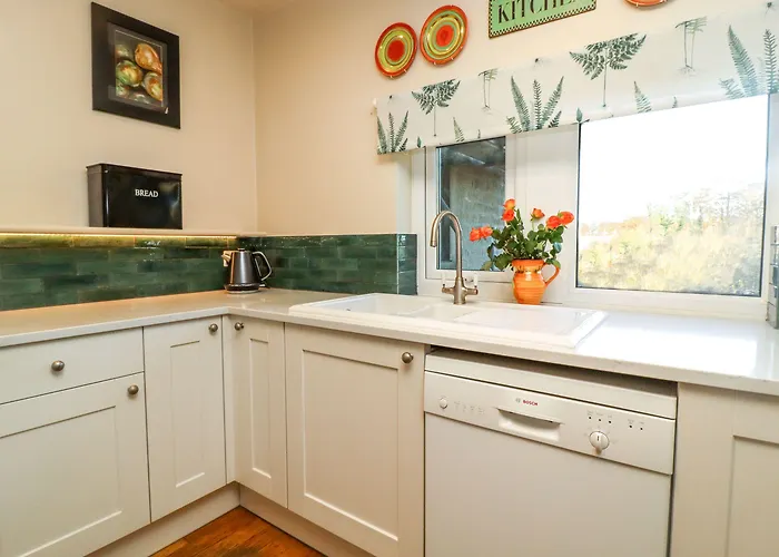 1 Bridge End & Garden * Grassington