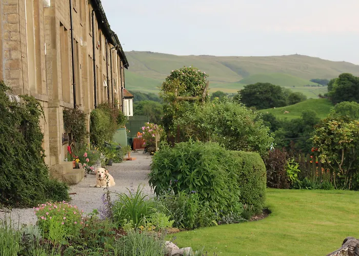 1 Bridge End & Garden Grassington